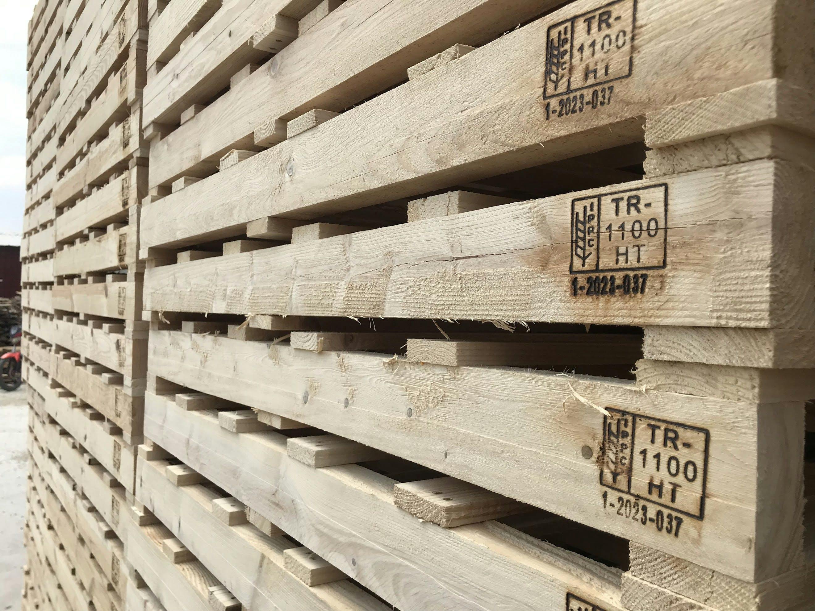 New and Custom Size Wooden Pallets
